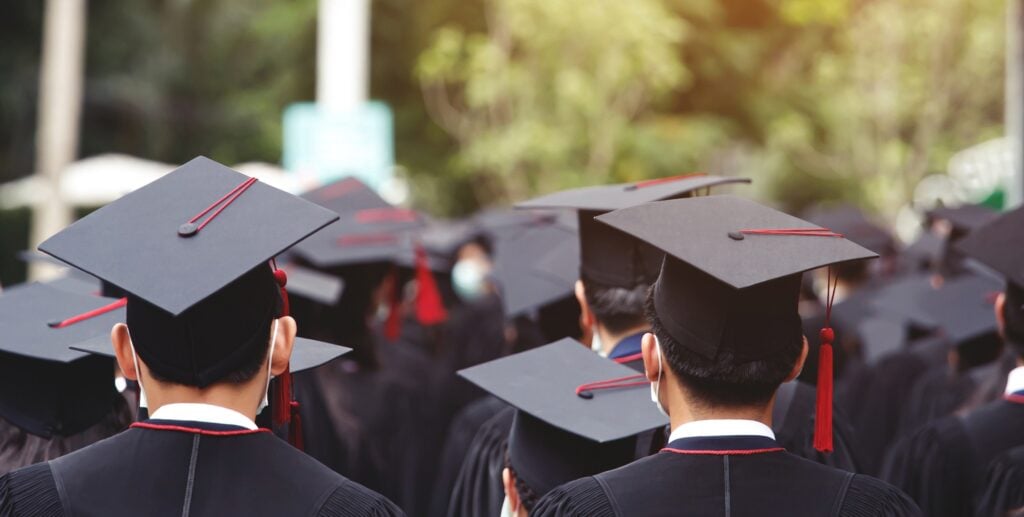 College Graduates Can Still Succeed