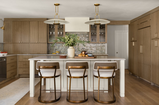 Natural and Handmade Materials Bring Harmony to a Texas Kitchen